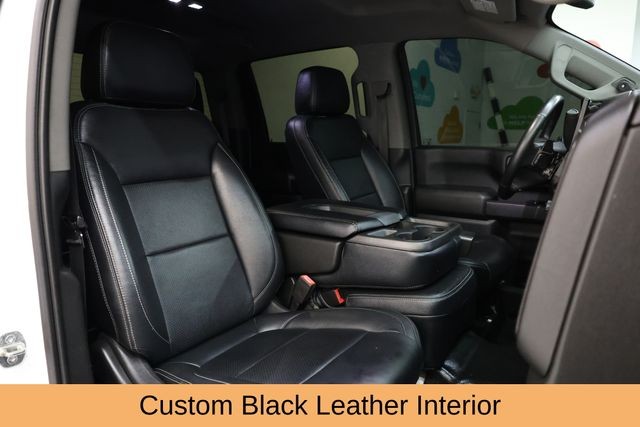 GMC Sierra 3500HD Vehicle Image 17
