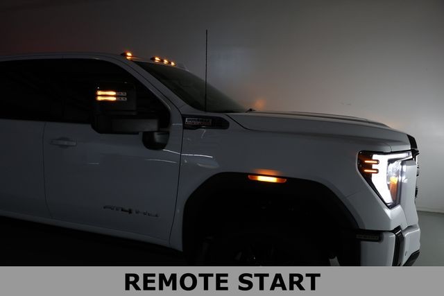 GMC Sierra 2500HD Vehicle Image 27