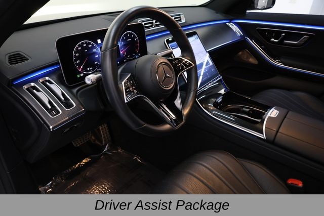 Mercedes-Benz S-Class Vehicle Image 09