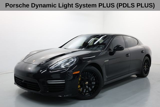 Porsche Panamera Vehicle Image 12