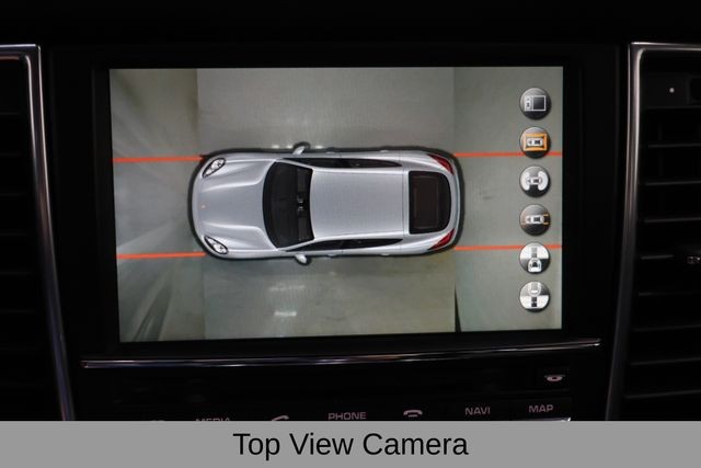 Porsche Panamera Vehicle Image 20