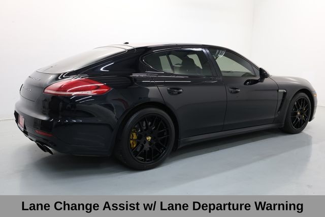 Porsche Panamera Vehicle Image 24