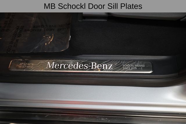 Mercedes-Benz G-Class Vehicle Image 30