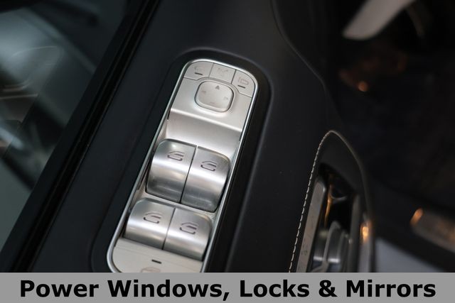 Mercedes-Benz G-Class Vehicle Image 50
