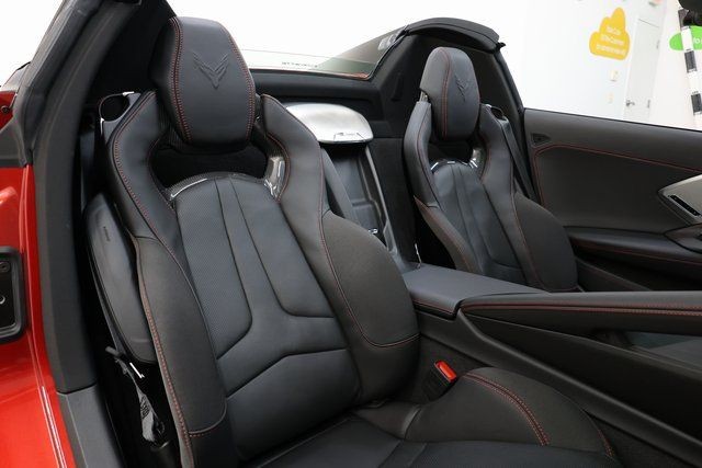 Chevrolet Corvette Vehicle Image 13