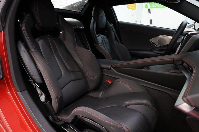 Chevrolet Corvette Vehicle Image 32