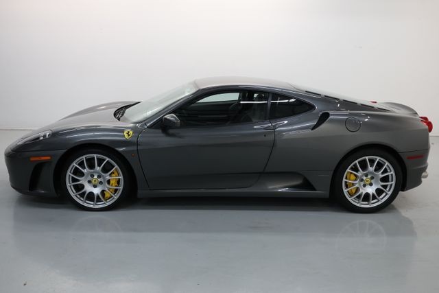 Ferrari F430 Vehicle Full-screen Gallery Image 10