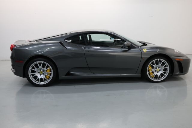 Ferrari F430 Vehicle Full-screen Gallery Image 11