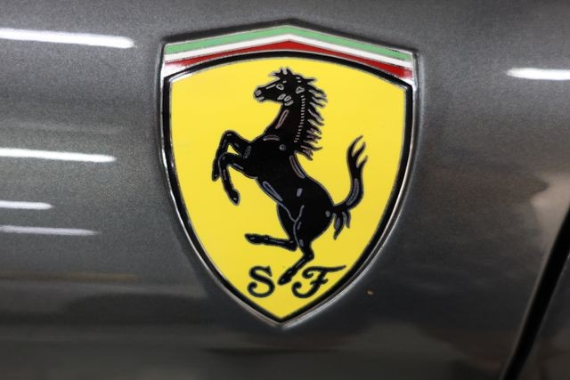 Ferrari F430 Vehicle Full-screen Gallery Image 16