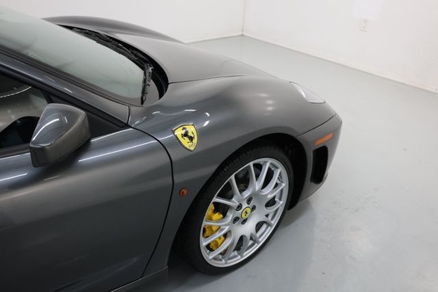 Ferrari F430 Vehicle Full-screen Gallery Image 18