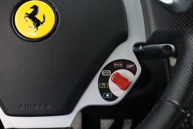 Ferrari F430 Vehicle Full-screen Gallery Image 25