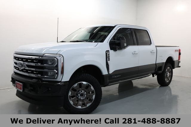 Ford Super Duty F-250 SRW Vehicle Image 03