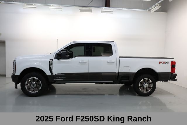 Ford Super Duty F-250 SRW Vehicle Image 04