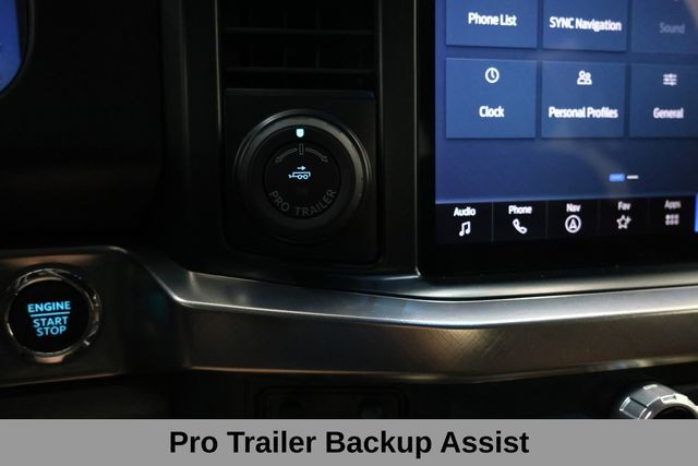 Ford Super Duty F-250 SRW Vehicle Image 23