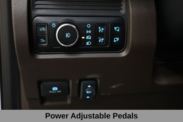 Ford Super Duty F-250 SRW Vehicle Image 46