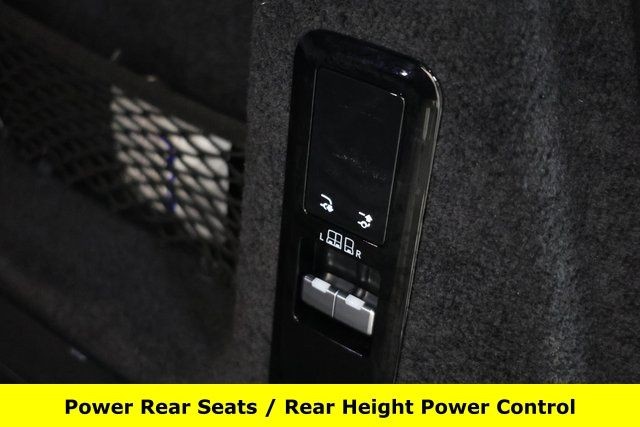 Land Rover Range Rover Sport Vehicle Image 38