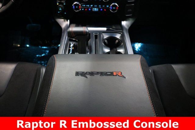 Ford F-150 Vehicle Full-screen Gallery Image 11