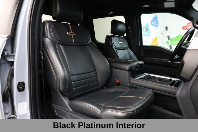 Ford Super Duty F-450 DRW Vehicle Full-screen Gallery Image 20