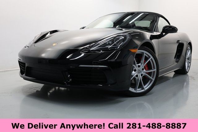 Porsche 718 Boxster Vehicle Full-screen Gallery Image 02