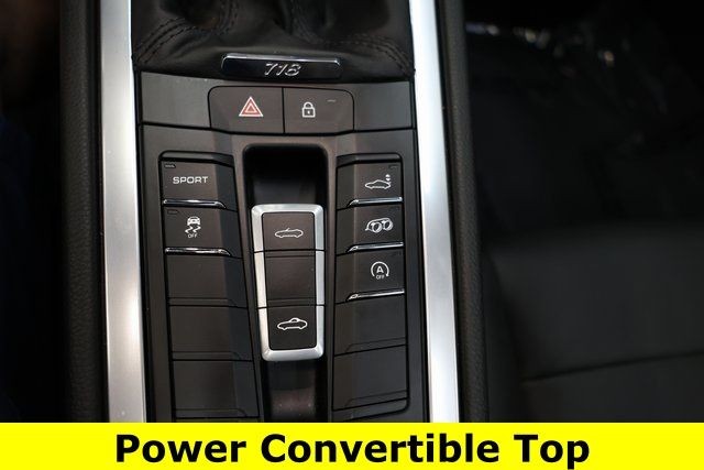 Porsche 718 Boxster Vehicle Full-screen Gallery Image 13