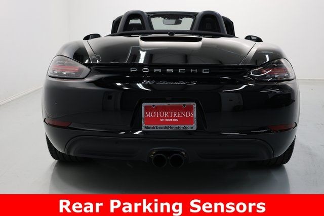 Porsche 718 Boxster Vehicle Full-screen Gallery Image 23