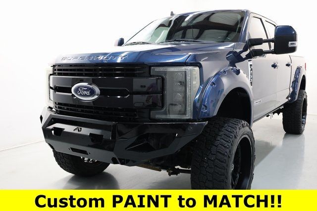 Ford Super Duty F-250 SRW Vehicle Full-screen Gallery Image 13
