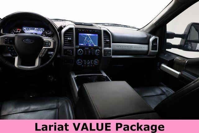 Ford Super Duty F-250 SRW Vehicle Full-screen Gallery Image 16