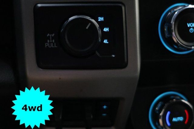 Ford Super Duty F-250 SRW Vehicle Full-screen Gallery Image 22