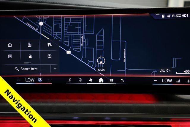 BMW 7 Series Vehicle Full-screen Gallery Image 21