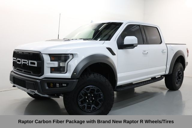 Ford F-150 Vehicle Full-screen Gallery Image 12