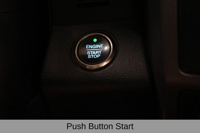 Ford F-150 Vehicle Full-screen Gallery Image 25