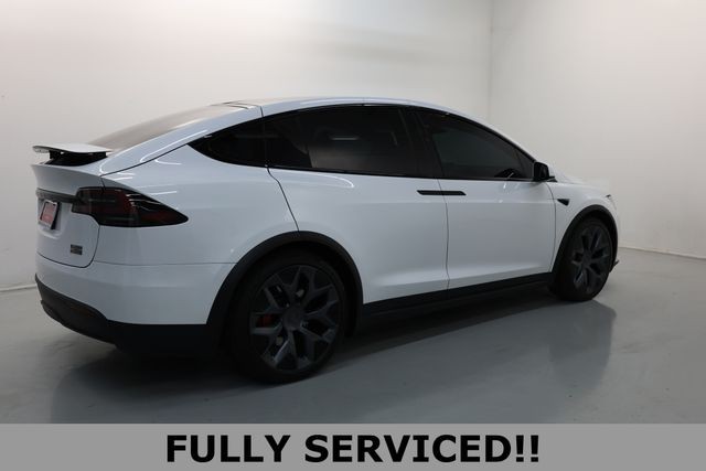 Tesla Model X Vehicle Full-screen Gallery Image 08