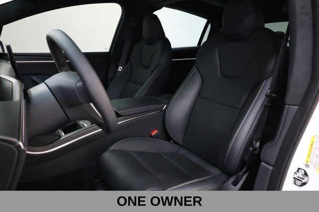Tesla Model X Vehicle Full-screen Gallery Image 10