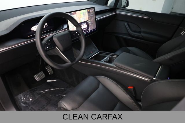 Tesla Model X Vehicle Full-screen Gallery Image 11
