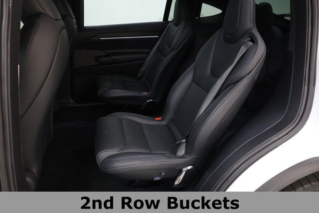 Tesla Model X Vehicle Full-screen Gallery Image 14