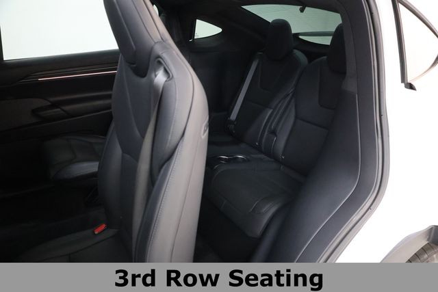 Tesla Model X Vehicle Full-screen Gallery Image 15