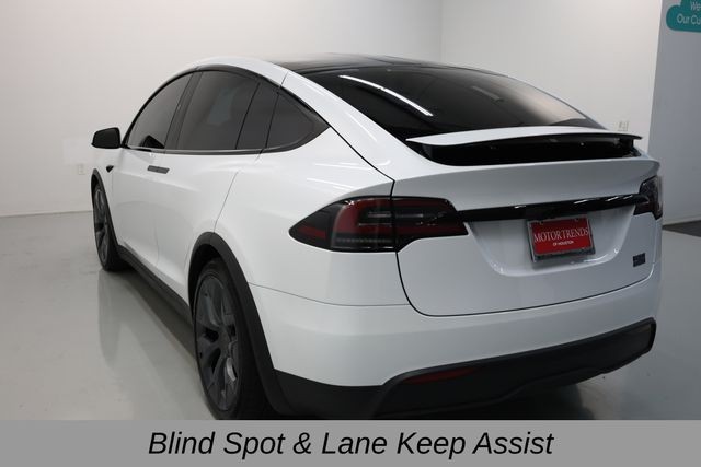 Tesla Model X Vehicle Full-screen Gallery Image 24