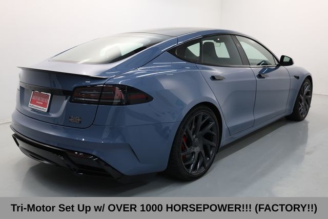 Tesla Model S Vehicle Full-screen Gallery Image 06