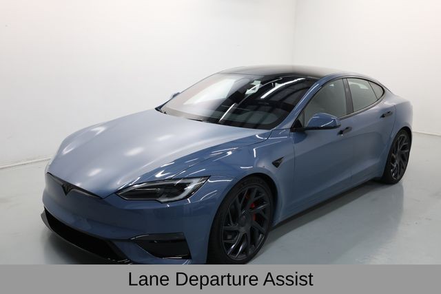 Tesla Model S Vehicle Full-screen Gallery Image 23