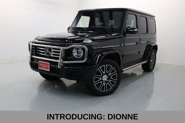 Mercedes-Benz G-Class Vehicle Full-screen Gallery Image 02