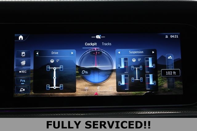 Mercedes-Benz G-Class Vehicle Full-screen Gallery Image 06