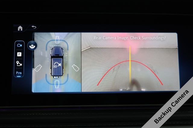 Mercedes-Benz G-Class Vehicle Full-screen Gallery Image 17