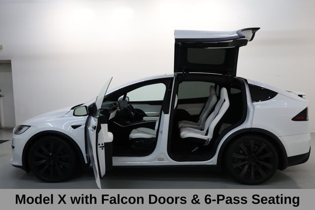 Tesla Model X Vehicle Full-screen Gallery Image 05