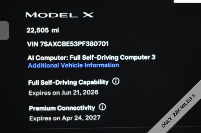 Tesla Model X Vehicle Full-screen Gallery Image 06