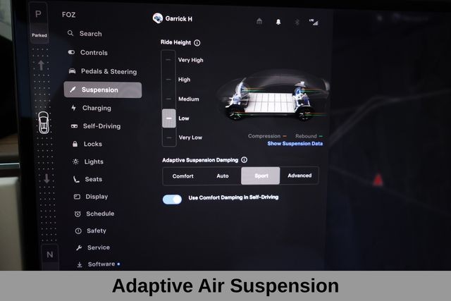 Tesla Model X Vehicle Full-screen Gallery Image 24