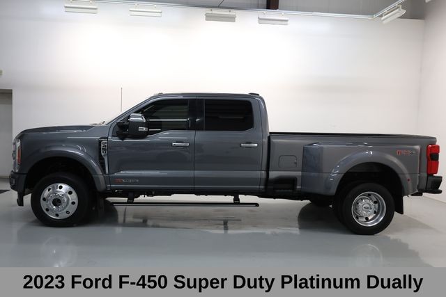 Ford Super Duty F-450 DRW Vehicle Full-screen Gallery Image 04