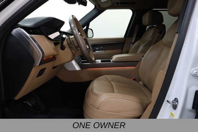 Land Rover Range Rover Vehicle Full-screen Gallery Image 09