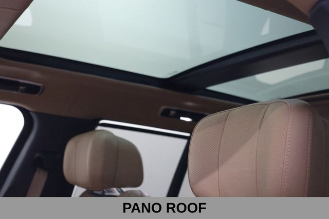 Land Rover Range Rover Vehicle Full-screen Gallery Image 22
