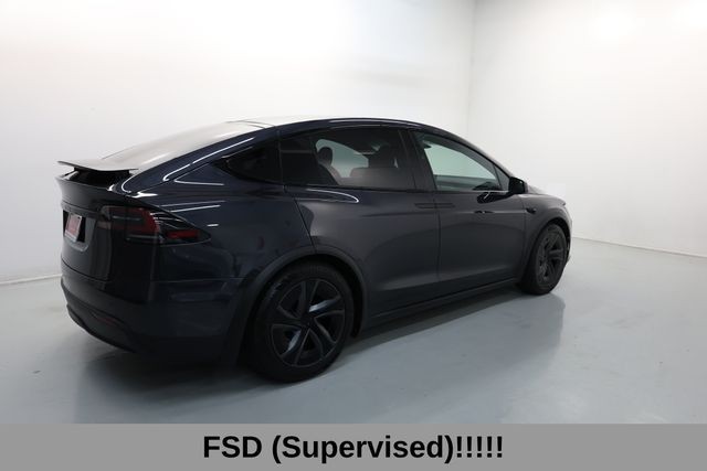 Tesla Model X Vehicle Full-screen Gallery Image 05