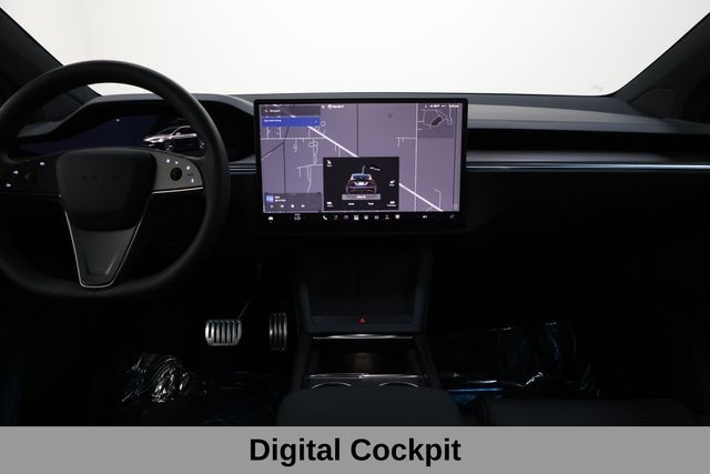 Tesla Model X Vehicle Full-screen Gallery Image 22
